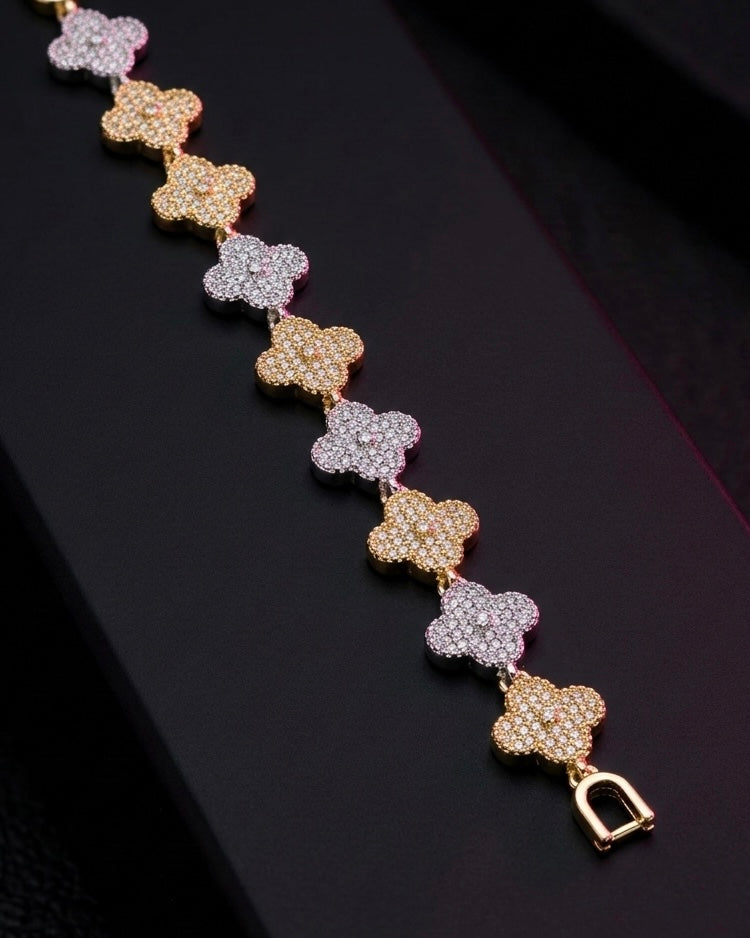 Luxe Diamond Clover Link Bracelet